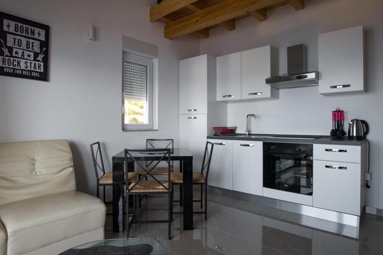Villa Stipe Jesenice  Εξωτερικό φωτογραφία
